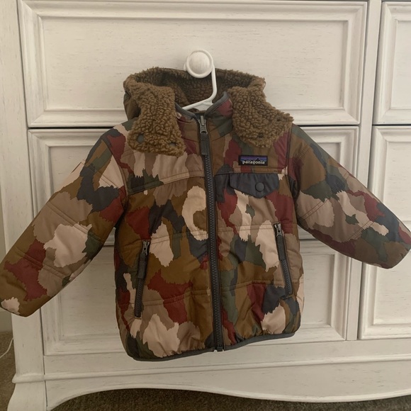 Patagonia Other - Baby reversible winter jacket